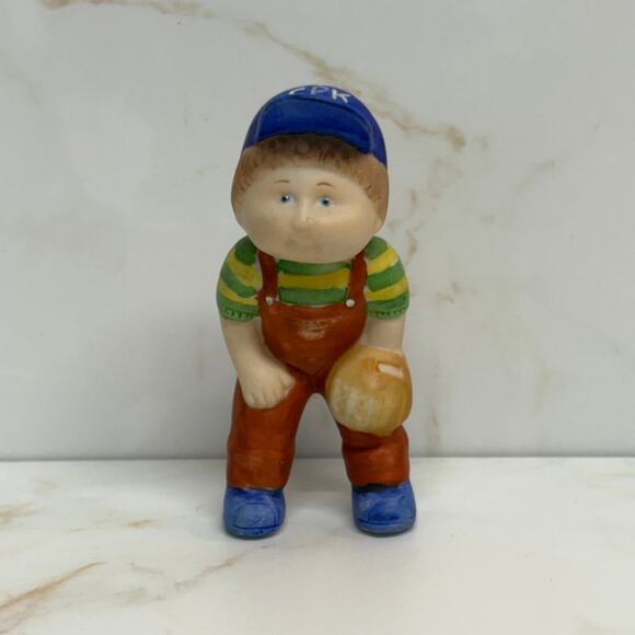 VTG 1984 OAA Cabbage Patch Kids Porcelain Figurine Boy Play Ball Nostalgia - Picture 1 of 6